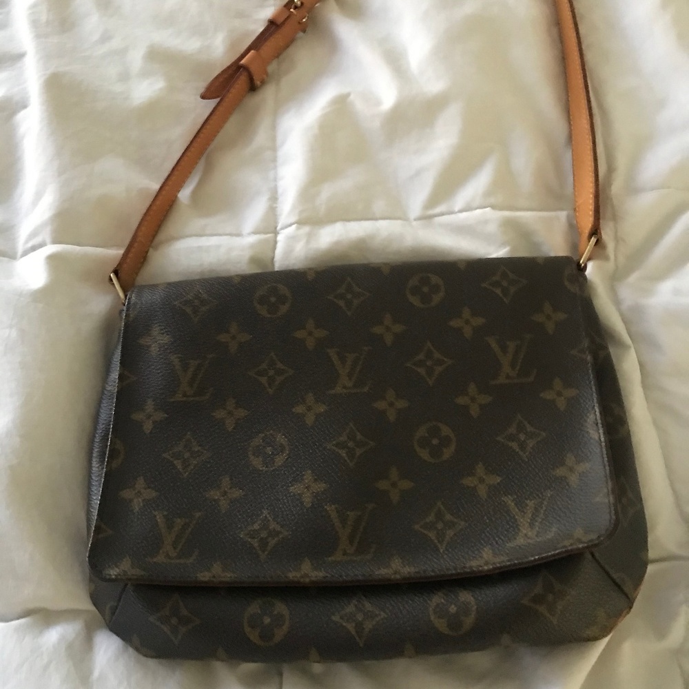 Louis Vuitton Musette Tango Purse